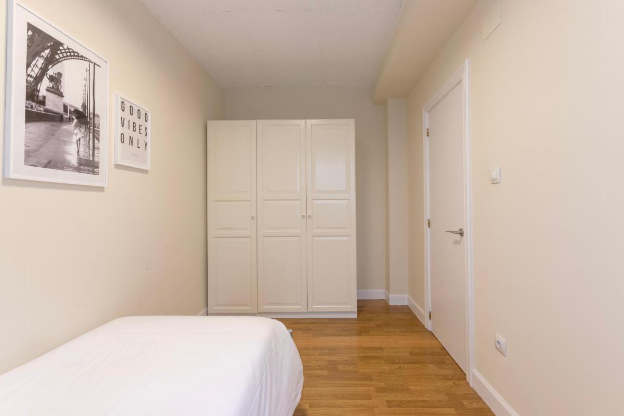 Akomodat En Apartamento En El Centro De Bilbao Con Parking מראה חיצוני תמונה