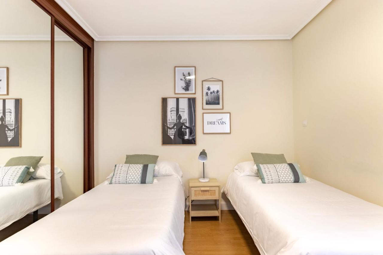Akomodat En Apartamento En El Centro De Bilbao Con Parking מראה חיצוני תמונה