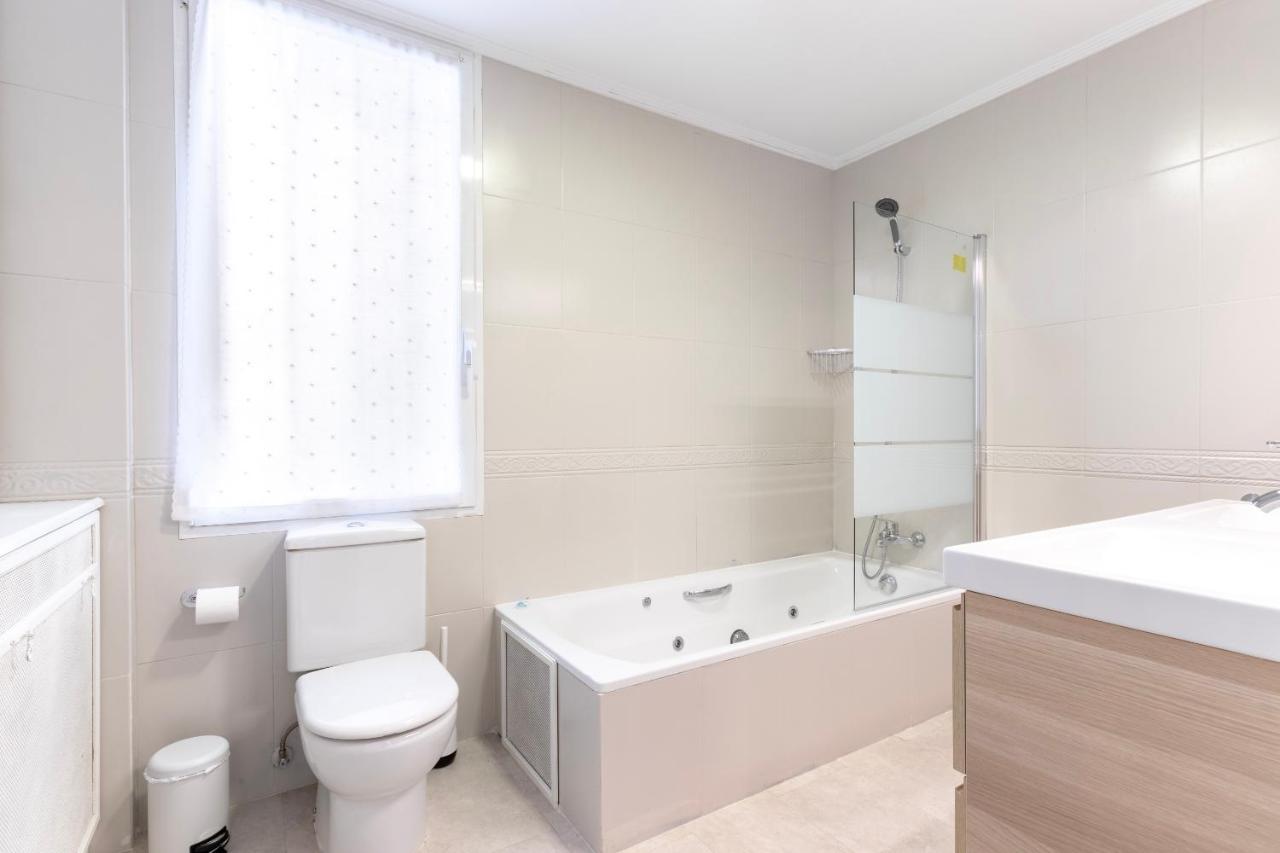 Akomodat En Apartamento En El Centro De Bilbao Con Parking מראה חיצוני תמונה
